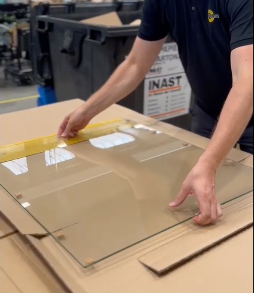 Interroll Obrigheim: Product packaging of fragile glass products